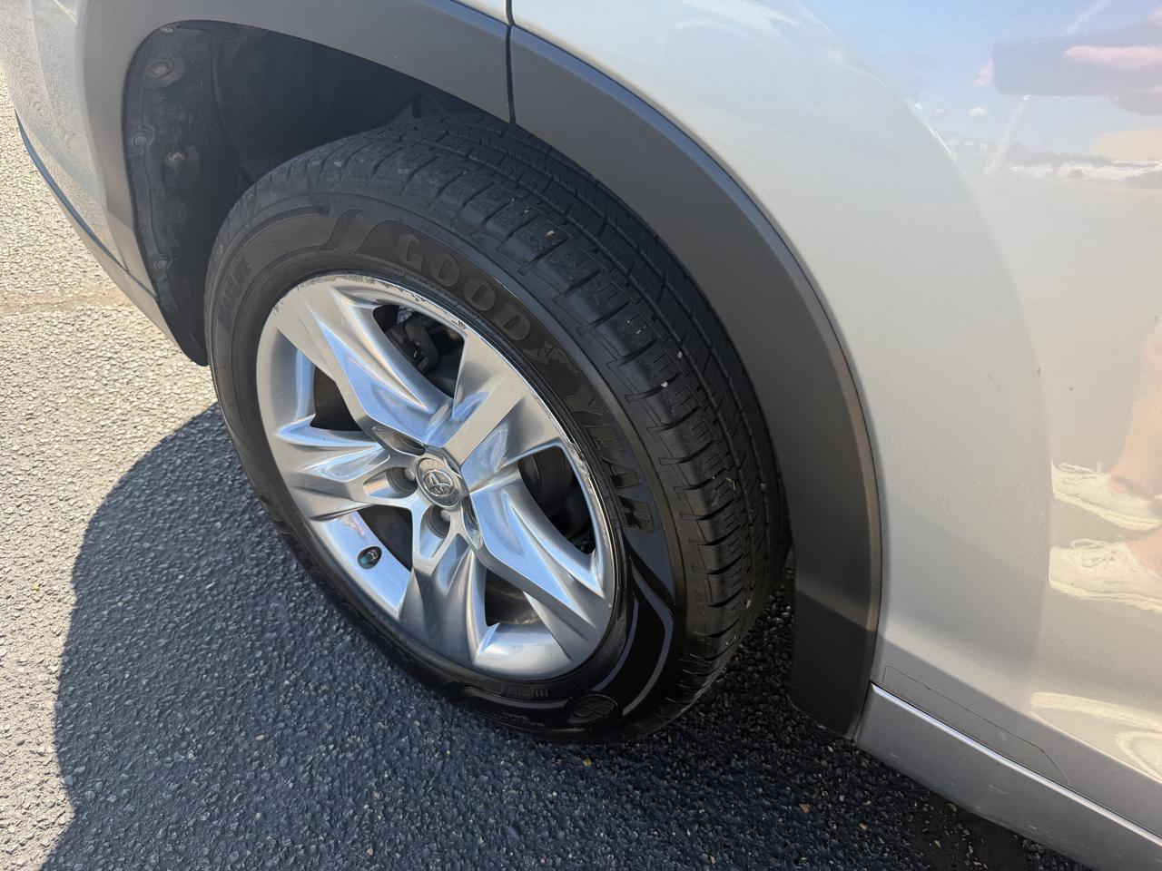 Toyota Highlander  2015