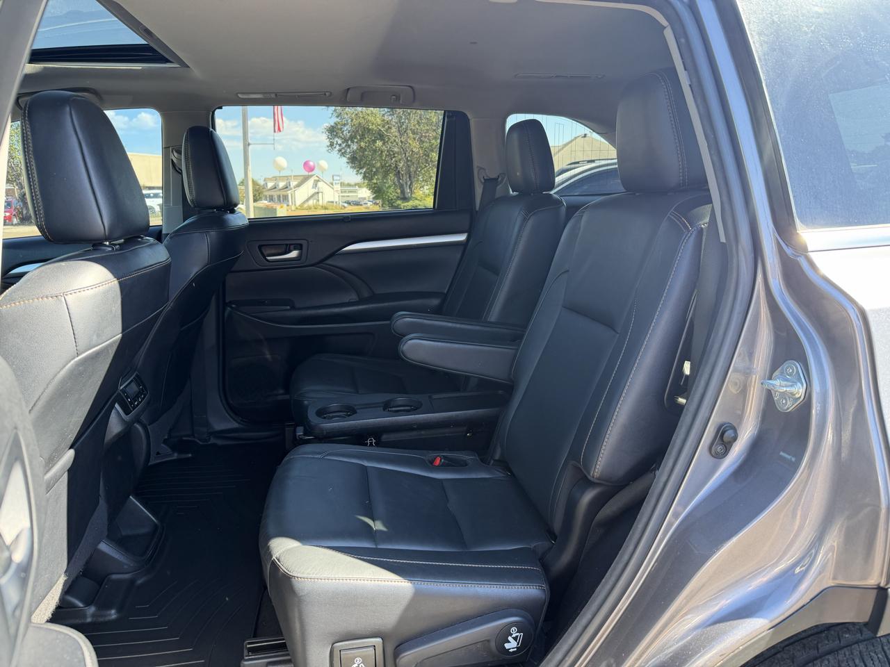 Toyota Highlander  2017