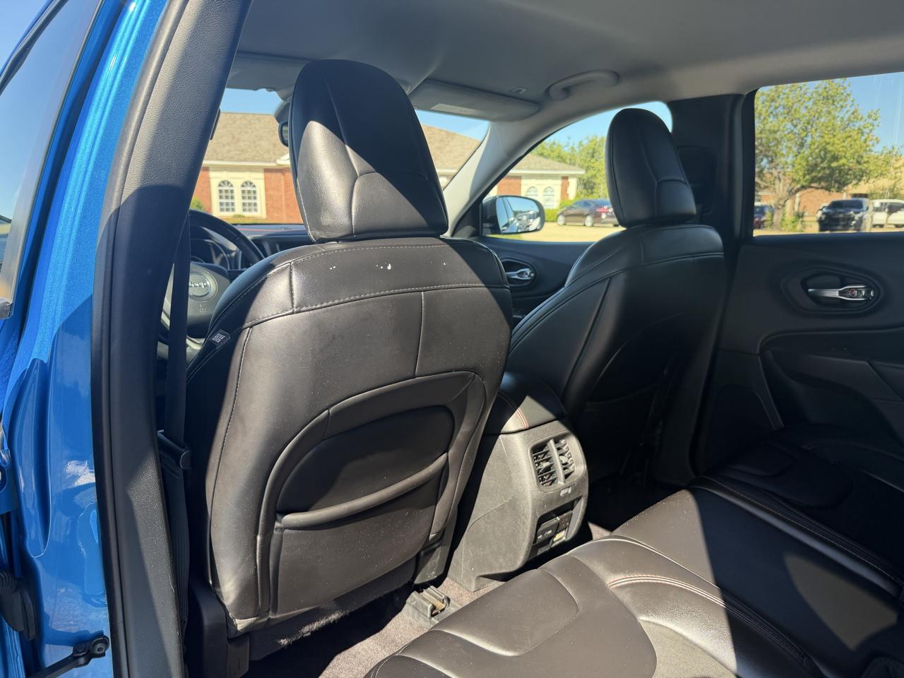 Jeep Cherokee  2019