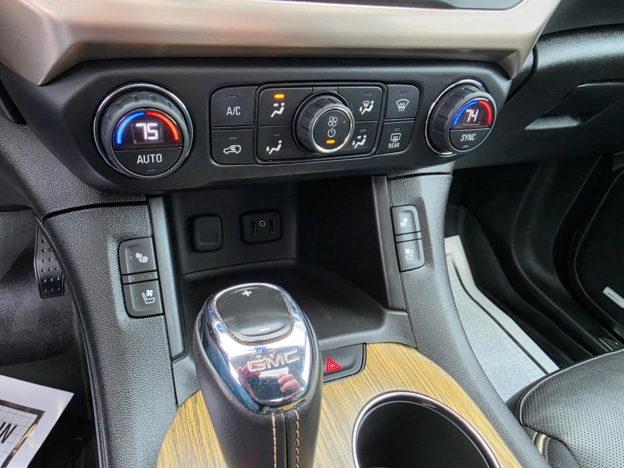 GMC Acadia Denali AWD 2018