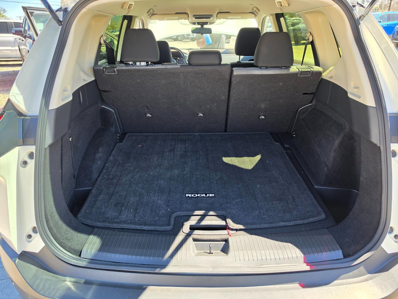 Nissan Rogue SV 2023