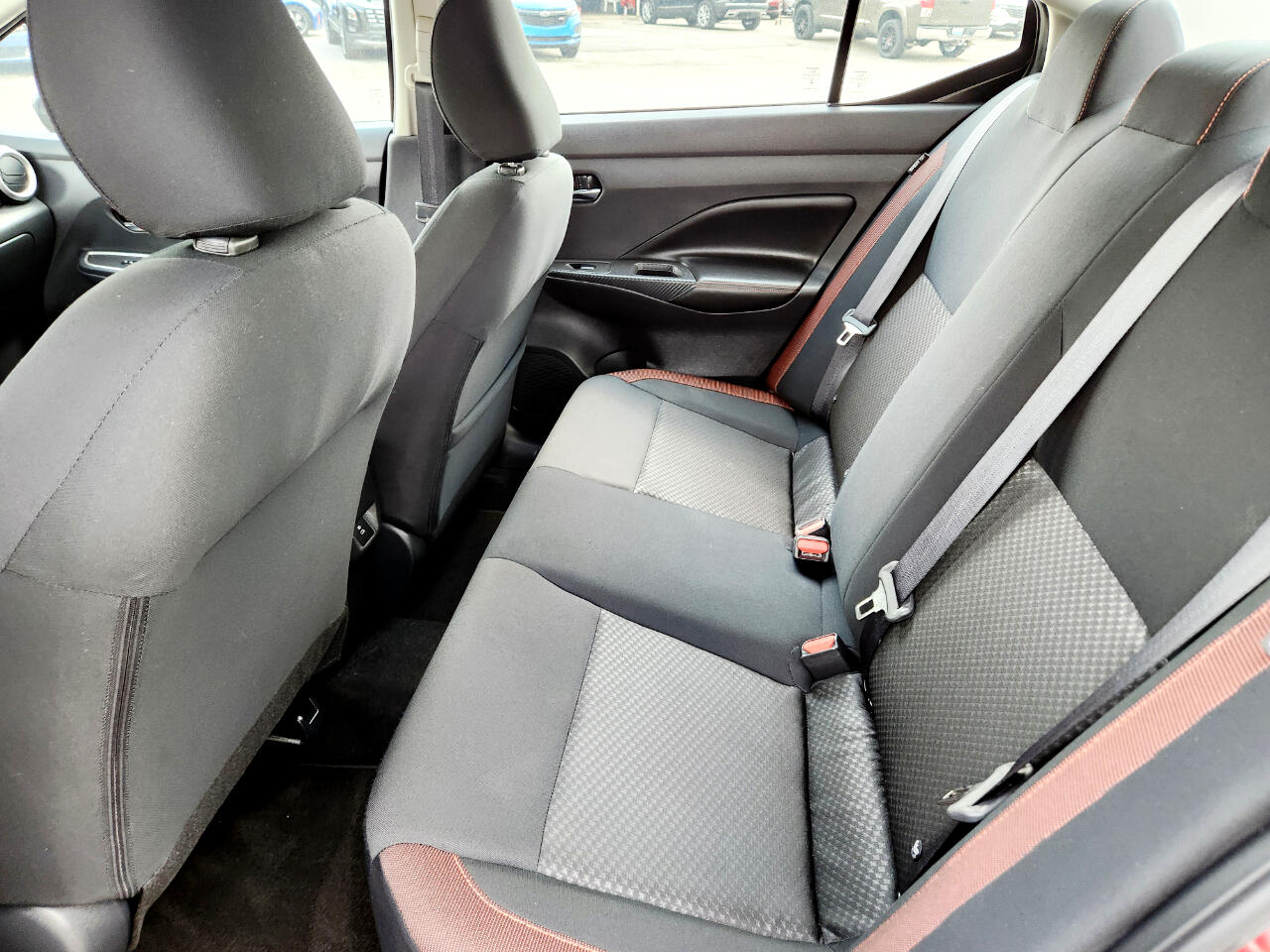Nissan Versa SR CVT 2024 Nissan Versa SR CVT 2024