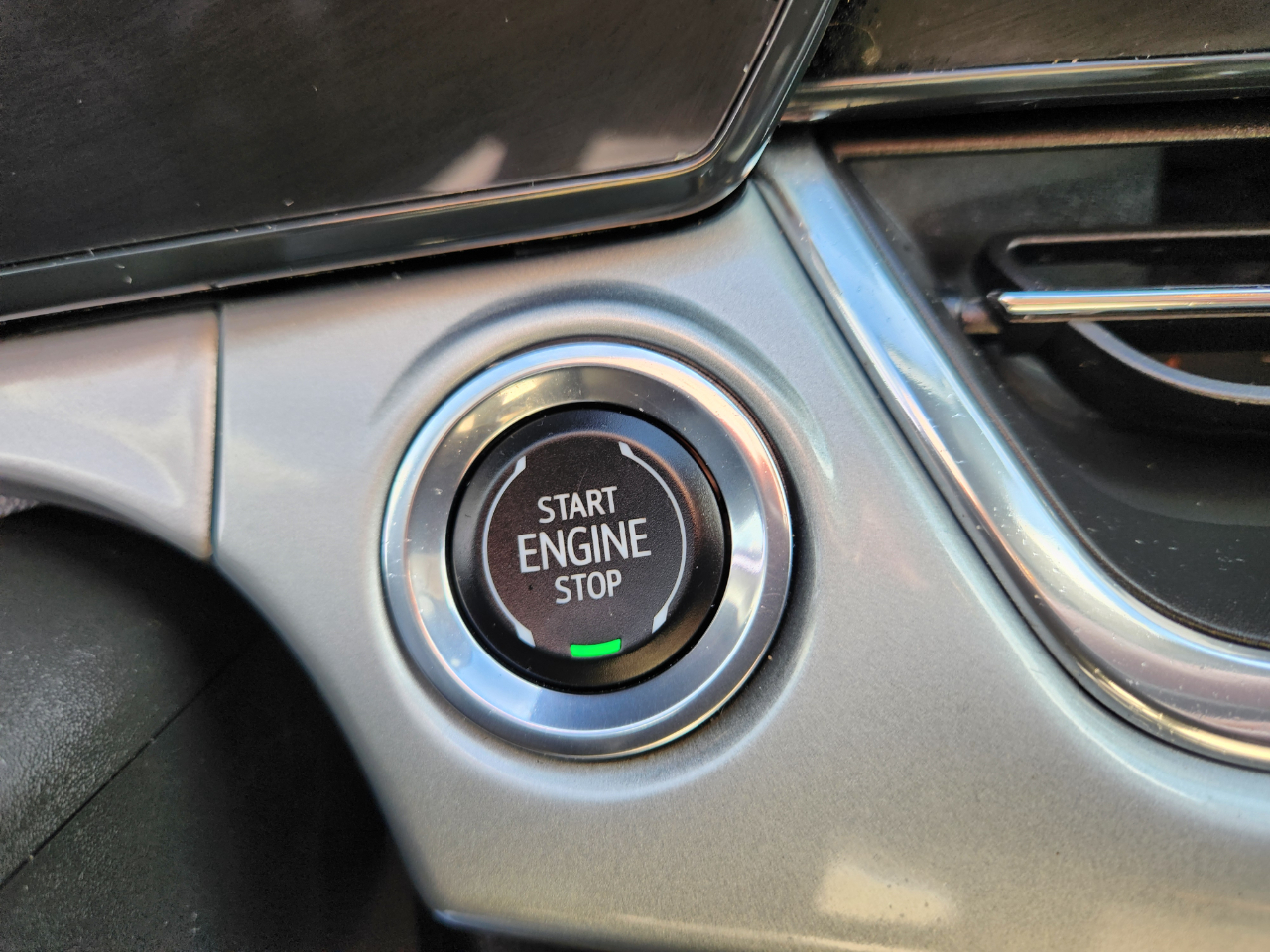 Chevrolet Trax FWD 4dr LT 2024 Chevrolet Trax FWD 4dr LT 2024