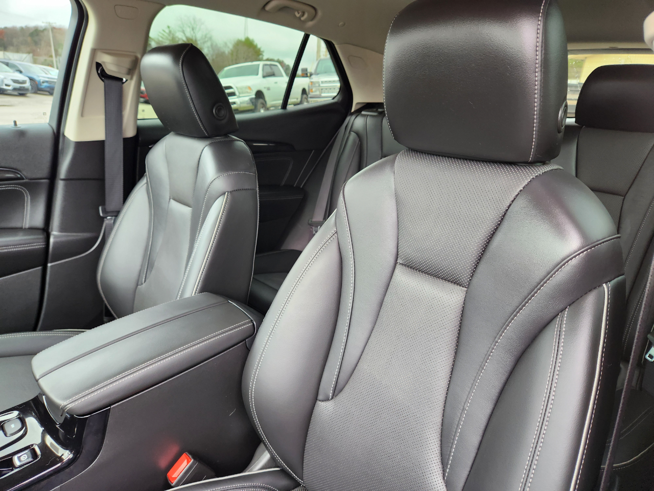 Buick Envision FWD 4dr Essence 2022