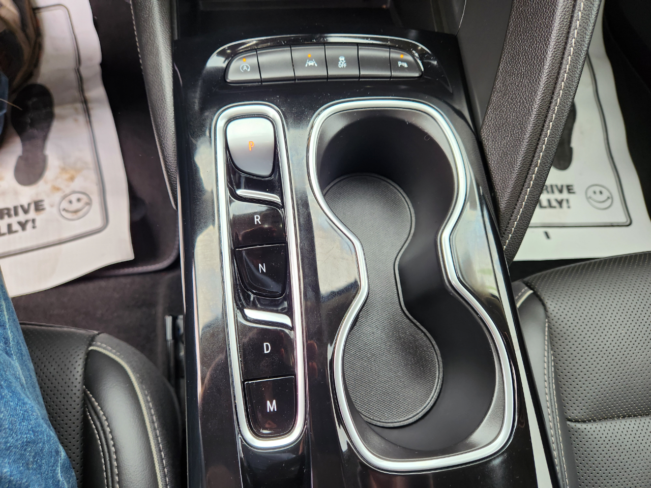 Buick Envision FWD 4dr Essence 2022