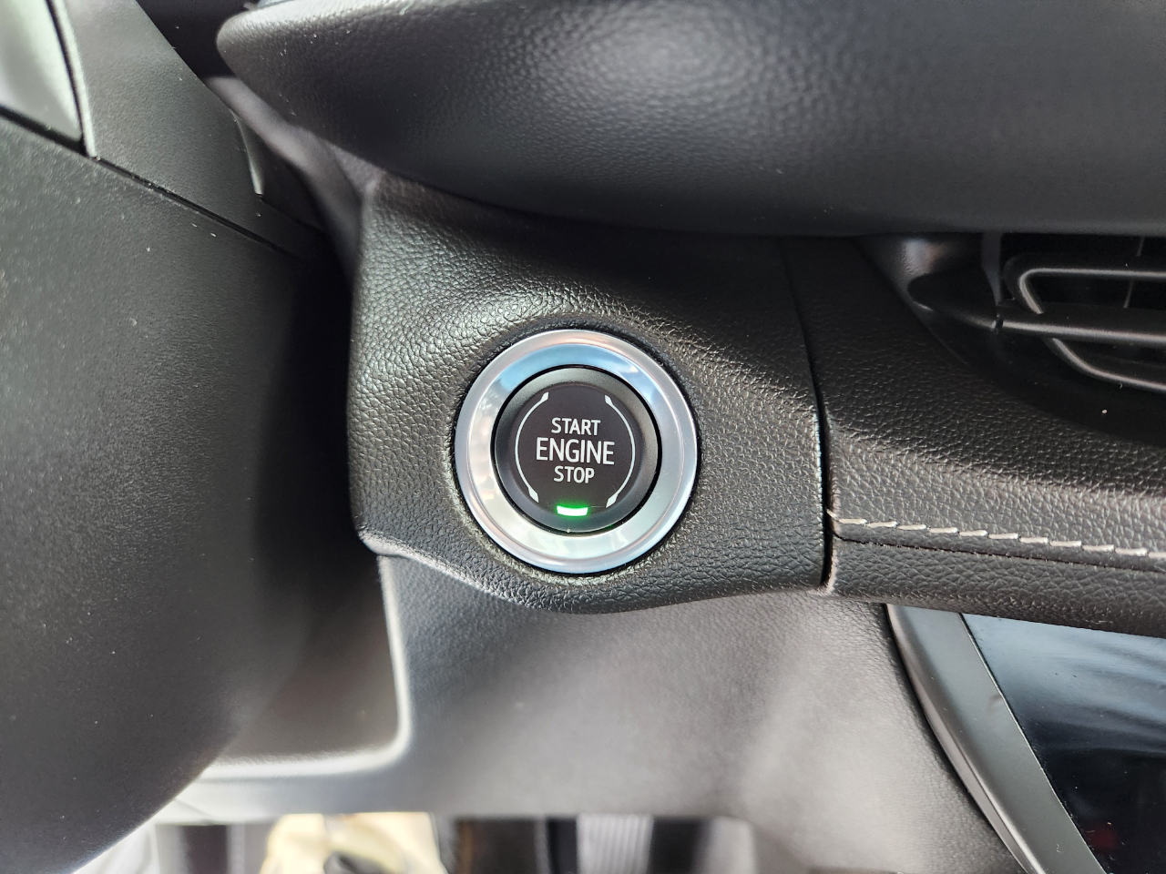 Buick Envision FWD 4dr Essence 2022