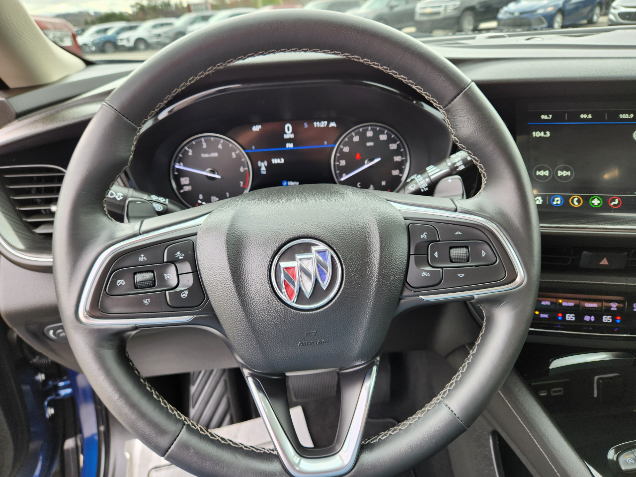 Buick Envision FWD 4dr Essence 2022