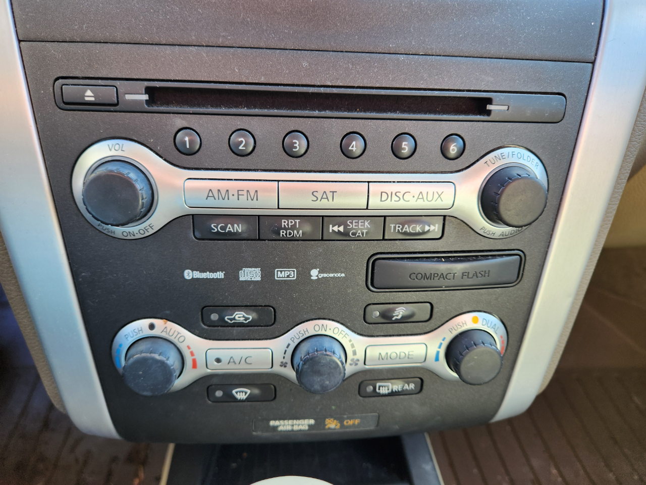 Nissan Murano AWD 4dr LE 2010