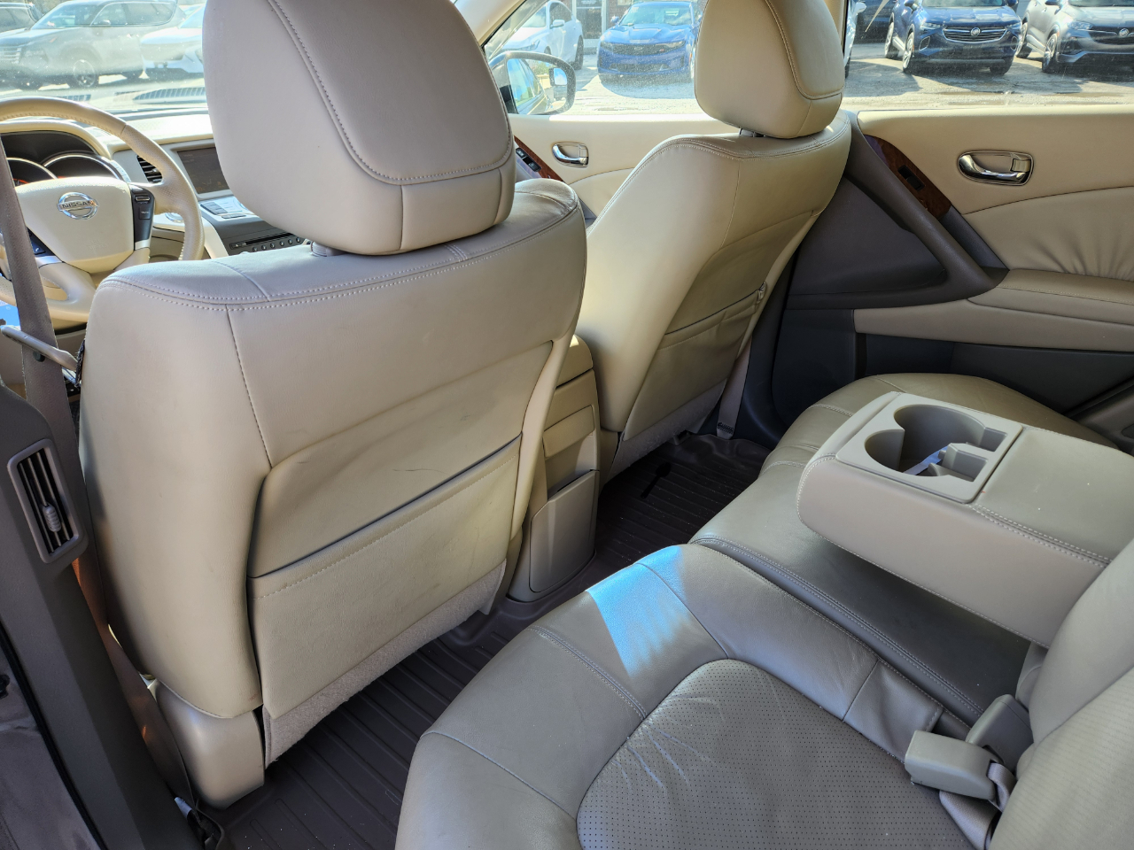 Nissan Murano AWD 4dr LE 2010