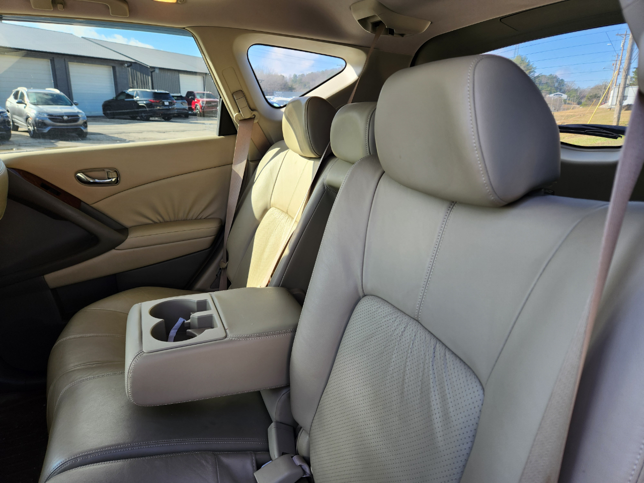 Nissan Murano AWD 4dr LE 2010