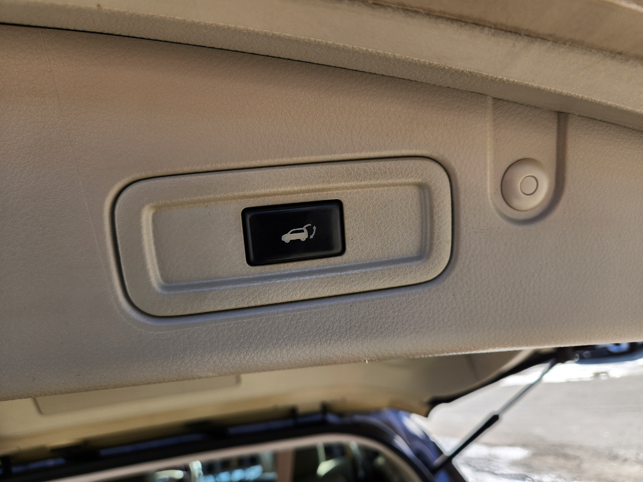 Nissan Murano AWD 4dr LE 2010