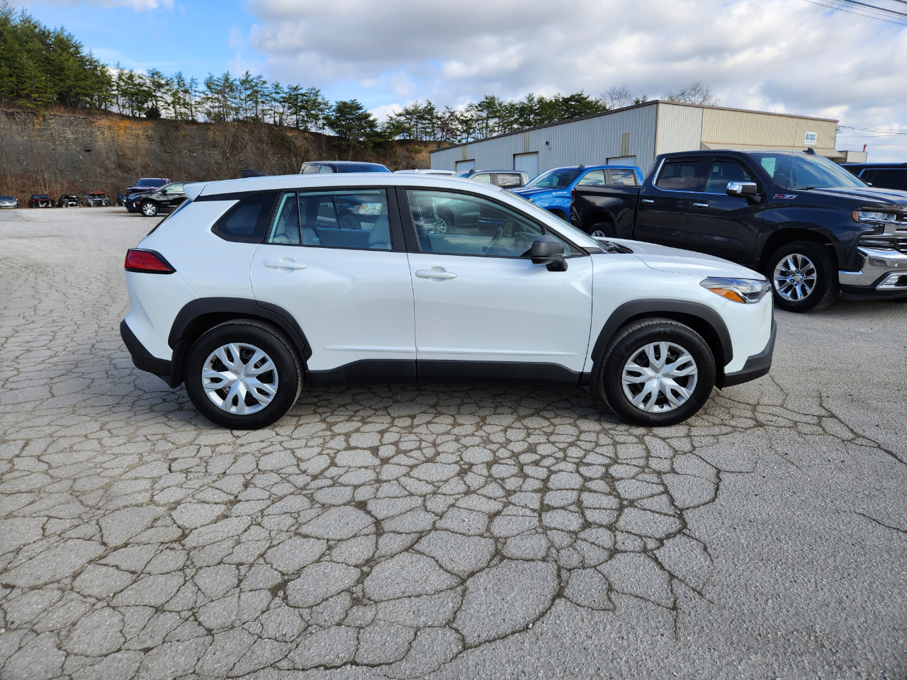 Toyota Corolla Cross L 4WD (Natl) 2023