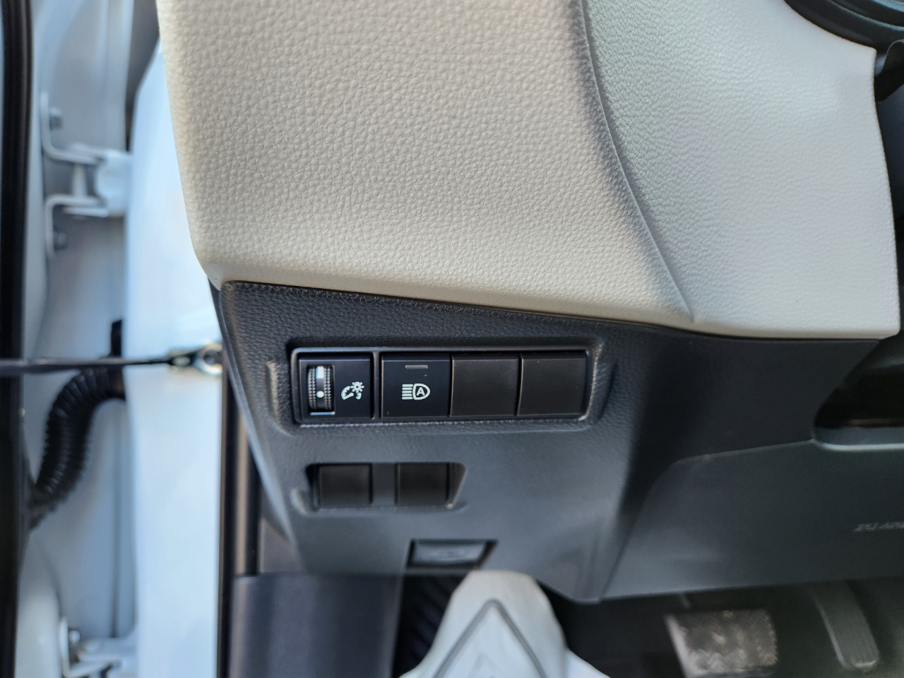 Toyota Corolla Cross L 4WD (Natl) 2023