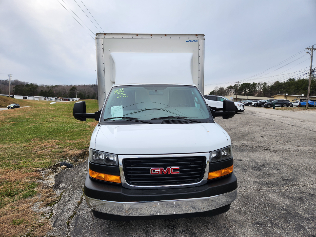 GMC Savana Commercial Cutaway 4500 Van 177" 2023