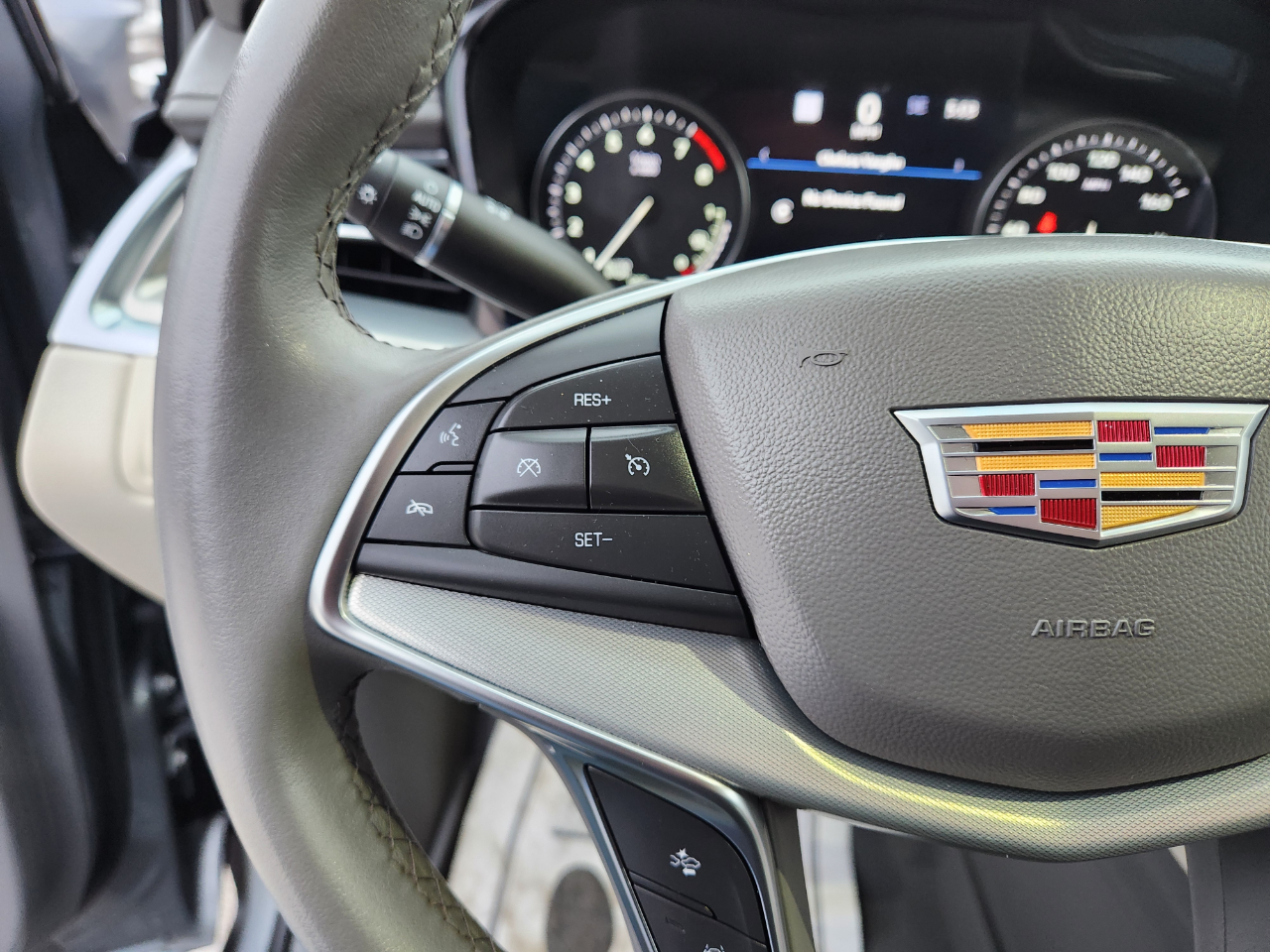 Cadillac XT5 FWD 4dr Premium Luxury 2023