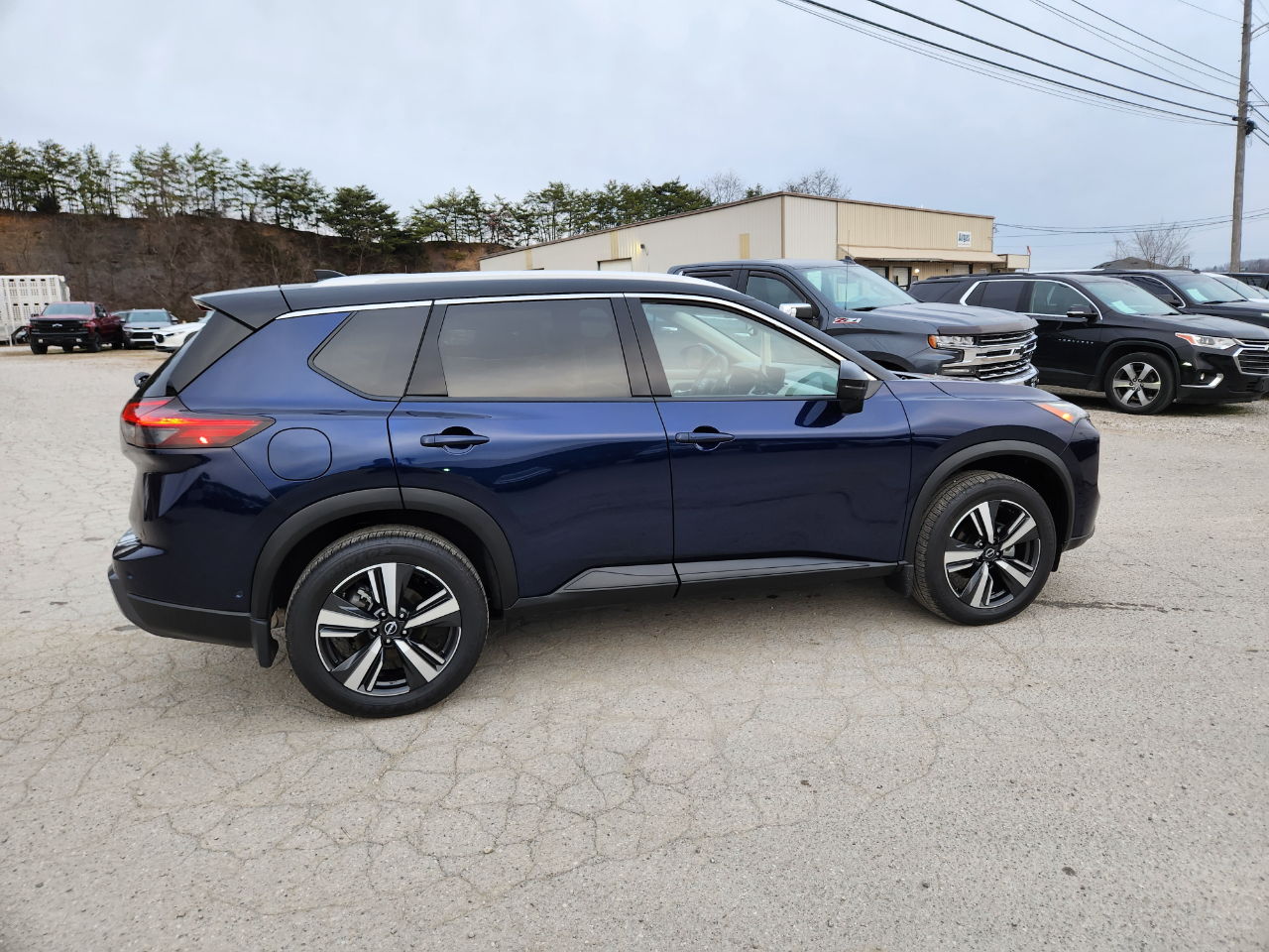 Nissan Rogue AWD SL 2025