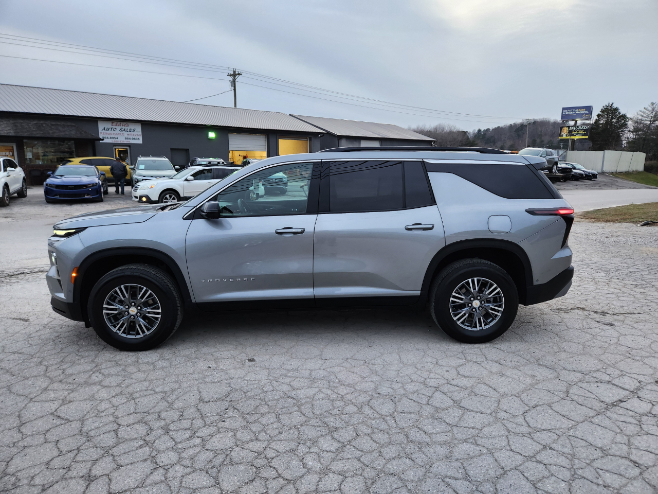 Chevrolet Traverse 4dr LT w/2LT 2024