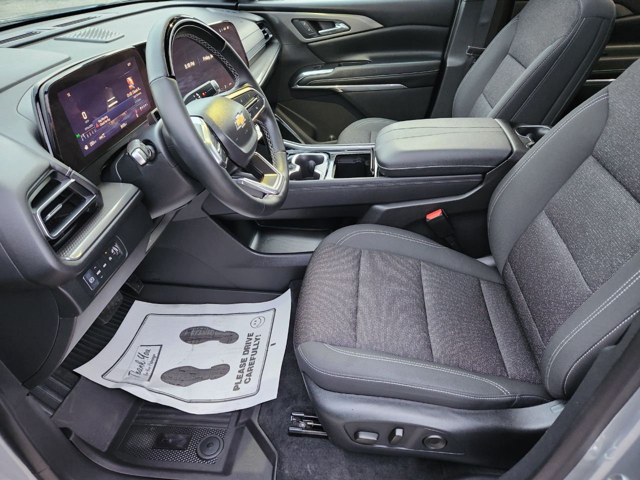 Chevrolet Traverse 4dr LT w/2LT 2024