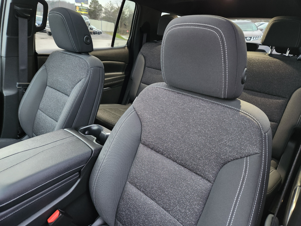 Chevrolet Traverse 4dr LT w/2LT 2024