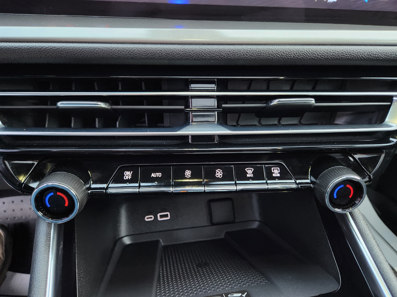 Chevrolet Traverse 4dr LT w/2LT 2024