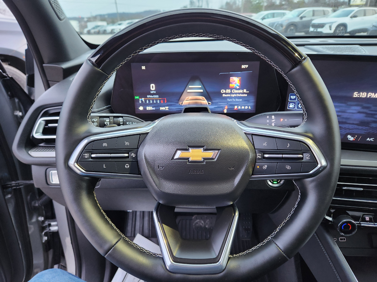 Chevrolet Traverse 4dr LT w/2LT 2024