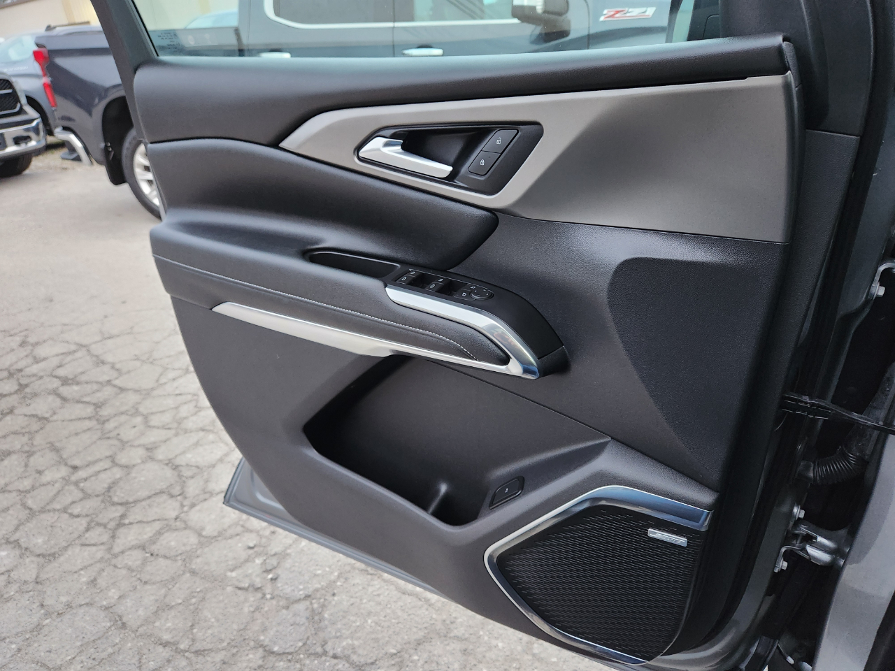 Chevrolet Traverse 4dr LT w/2LT 2024