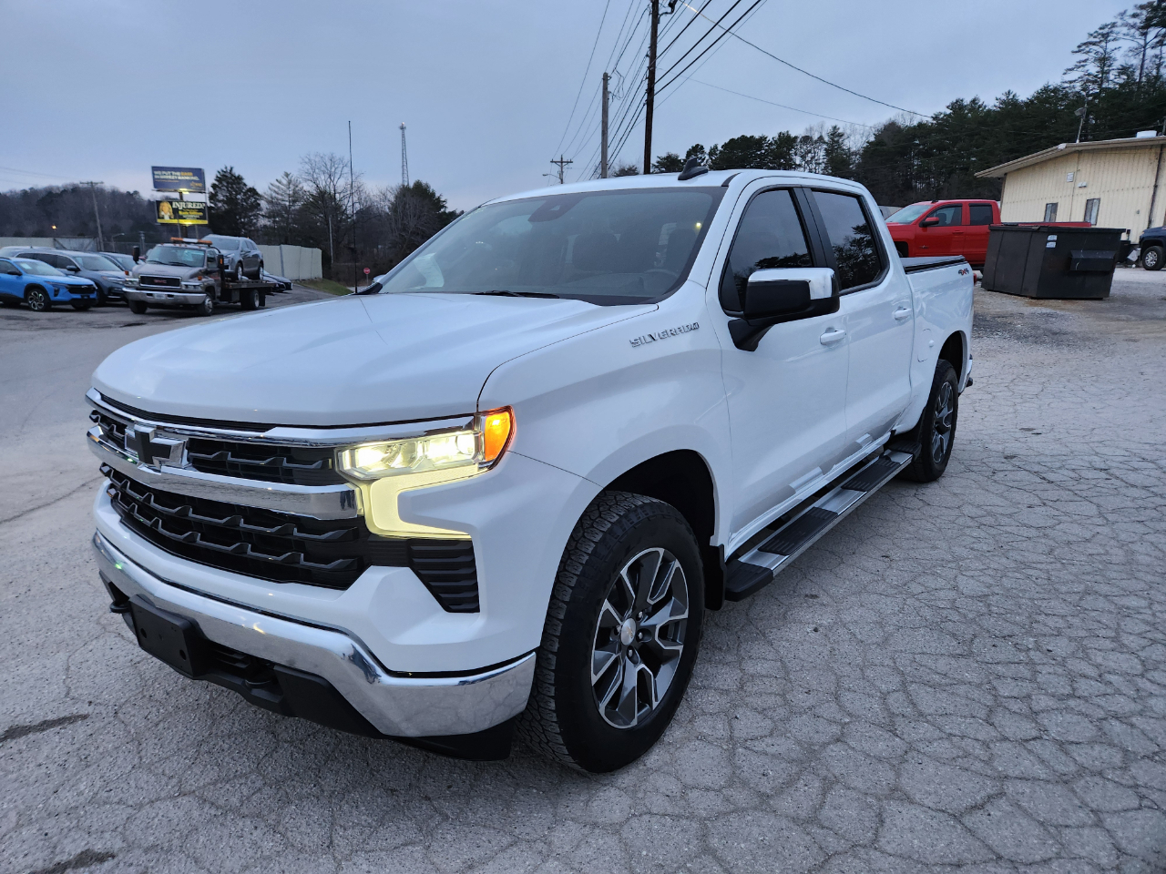 Chevrolet Silverado 1500 4WD Crew Cab 147" LT w/2FL 2023