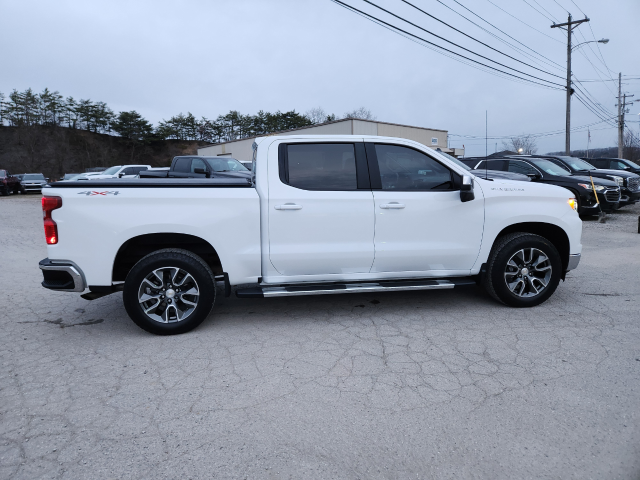 Chevrolet Silverado 1500 4WD Crew Cab 147" LT w/2FL 2023