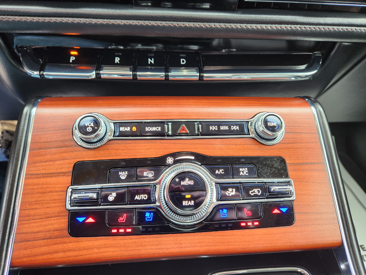 Lincoln Aviator Reserve AWD 2023