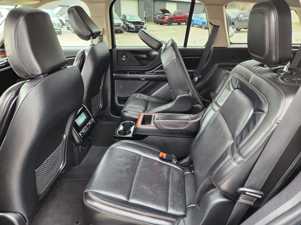 Lincoln Aviator Reserve AWD 2023