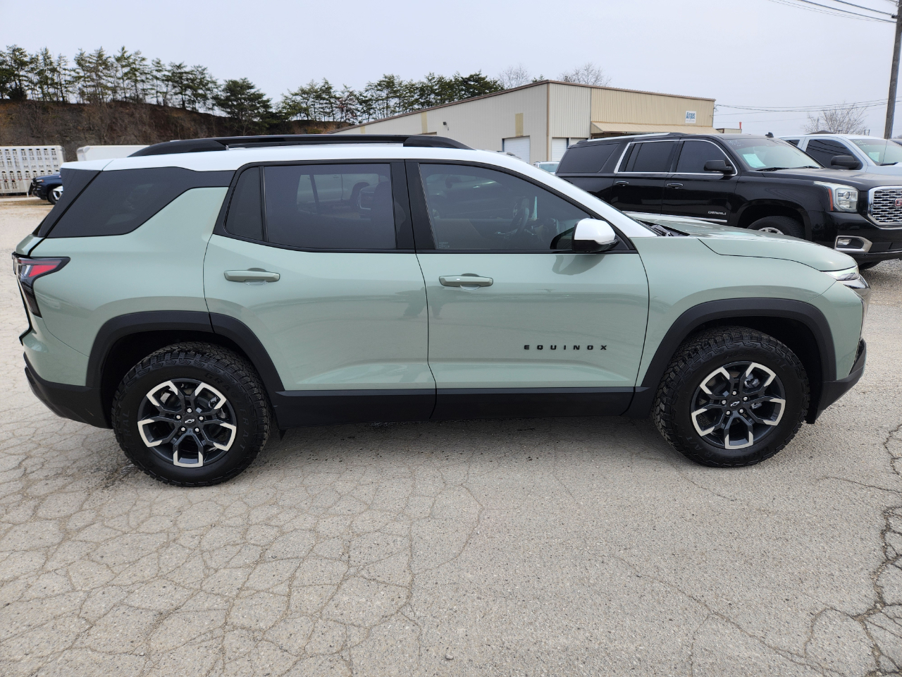 Chevrolet Equinox FWD 4dr ACTIV w/XDB 2025