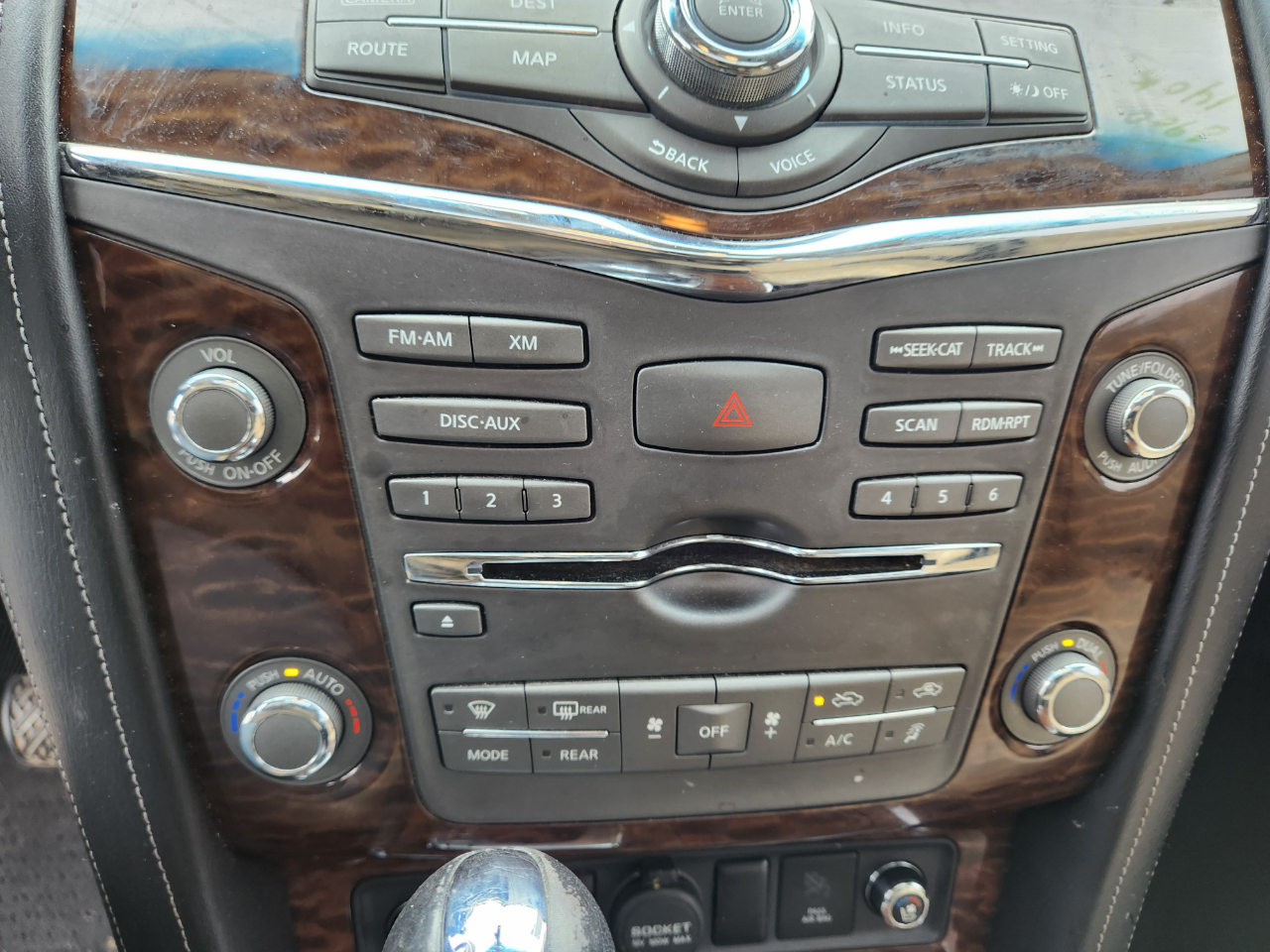 Nissan Armada 4x4 Platinum 2017