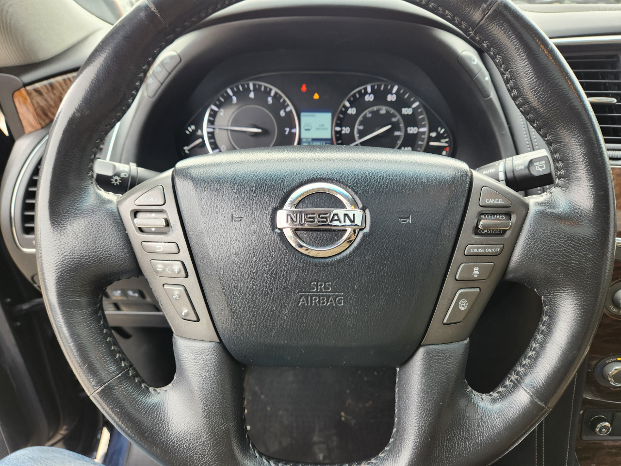 Nissan Armada 4x4 Platinum 2017