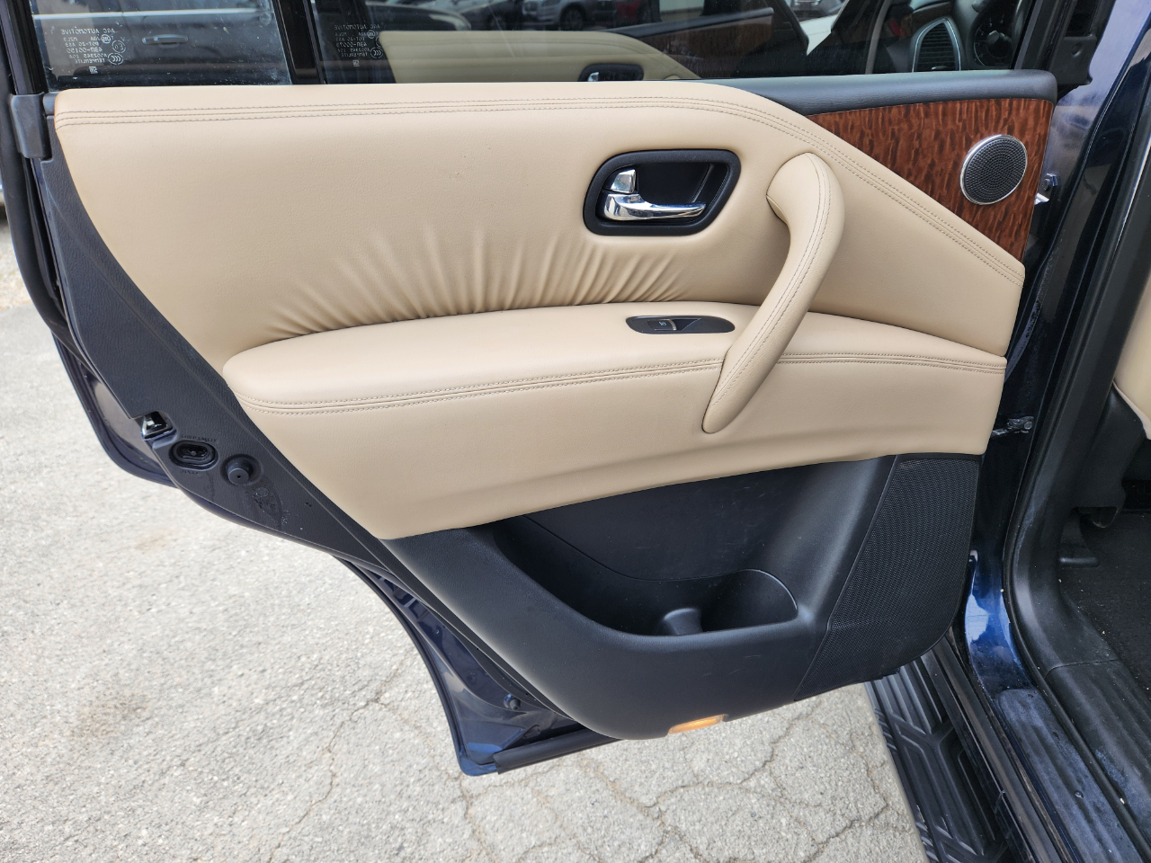 Nissan Armada 4x4 Platinum 2017