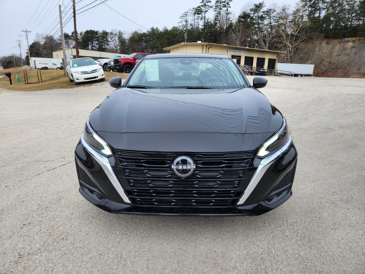 Nissan Altima 2.5 SV AWD Sedan 2024