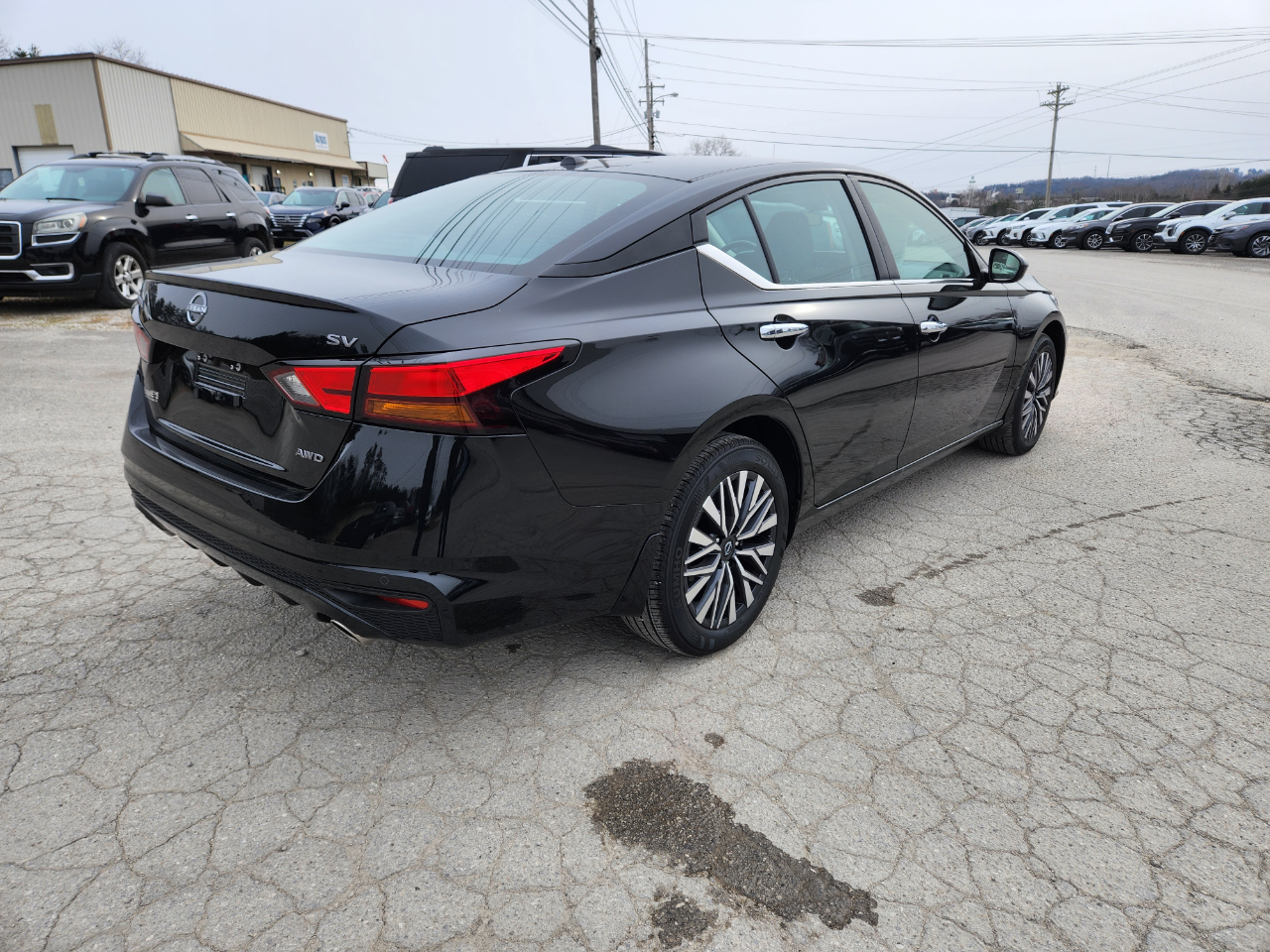 Nissan Altima 2.5 SV AWD Sedan 2024
