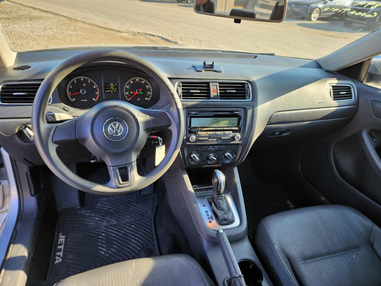 Volkswagen Jetta Sedan 4dr Auto SE PZEV 2011