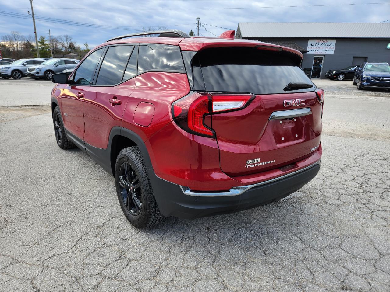 GMC Terrain AWD 4dr AT4 2024