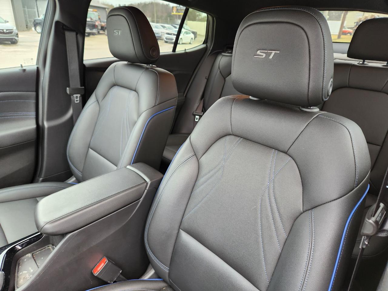 Buick Envista FWD 4dr Sport Touring 2025