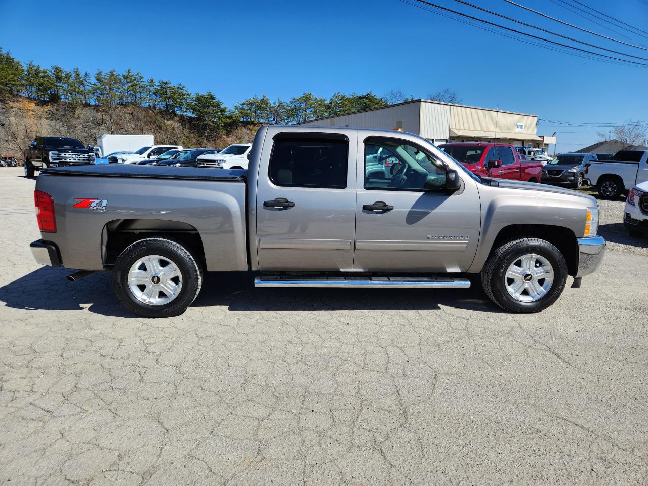 Chevrolet Silverado 1500 4WD Crew Cab 143.5" LT 2013