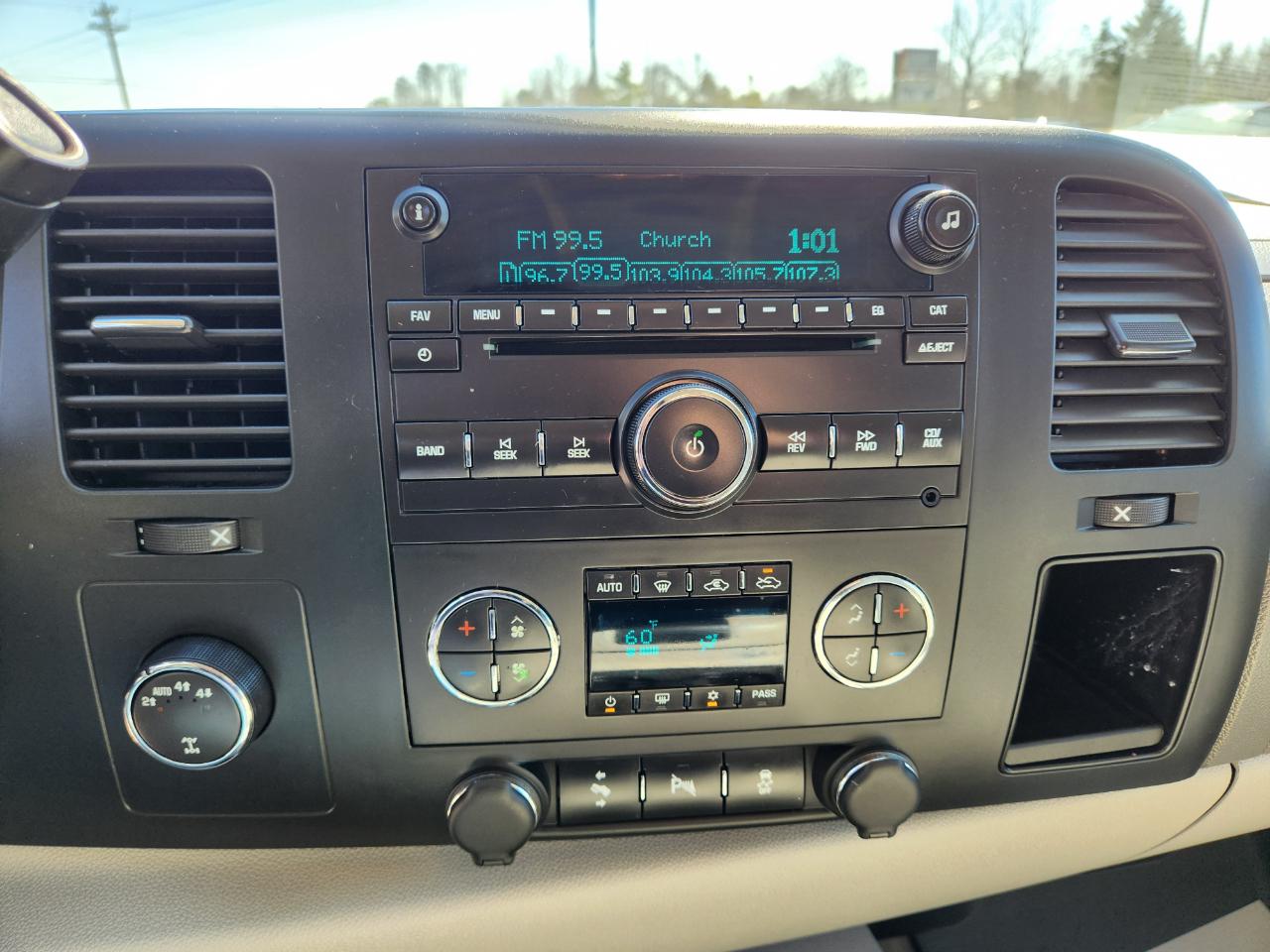 Chevrolet Silverado 1500 4WD Crew Cab 143.5" LT 2013