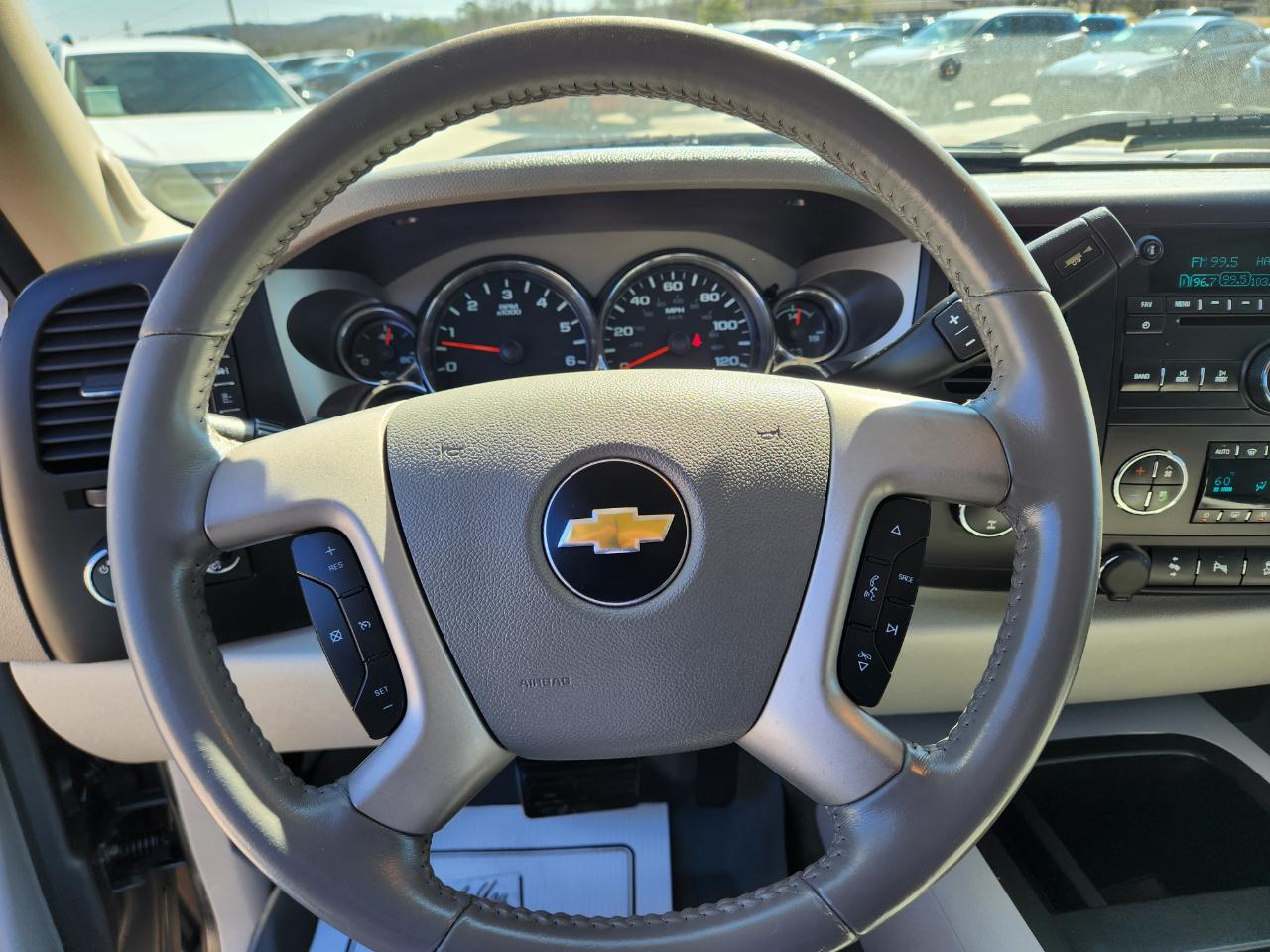 Chevrolet Silverado 1500 4WD Crew Cab 143.5" LT 2013