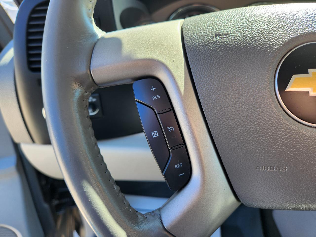 Chevrolet Silverado 1500 4WD Crew Cab 143.5" LT 2013