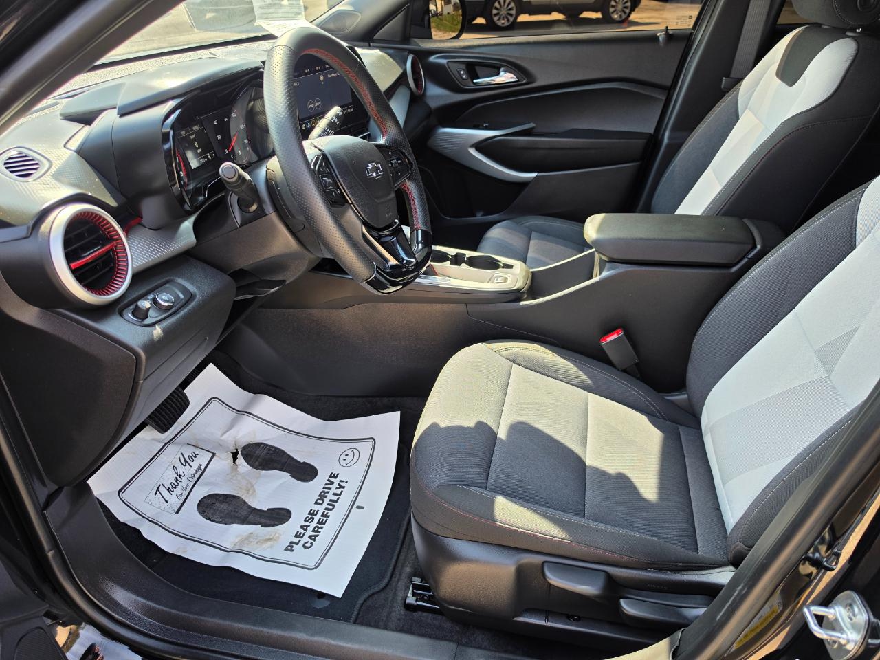 Chevrolet Trax FWD 4dr 1RS 2025