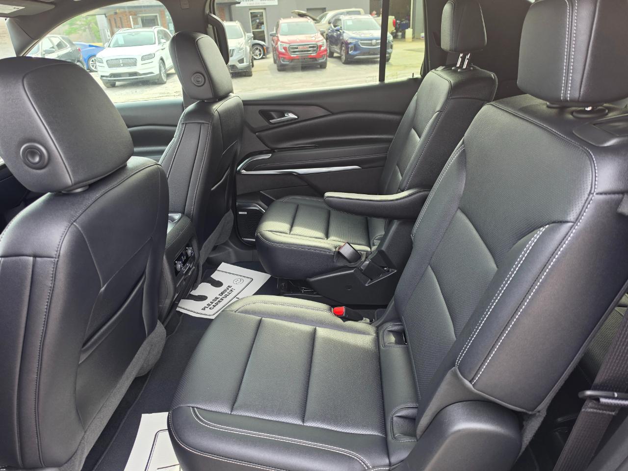 Chevrolet Traverse AWD 4dr LT w/2LT 2025