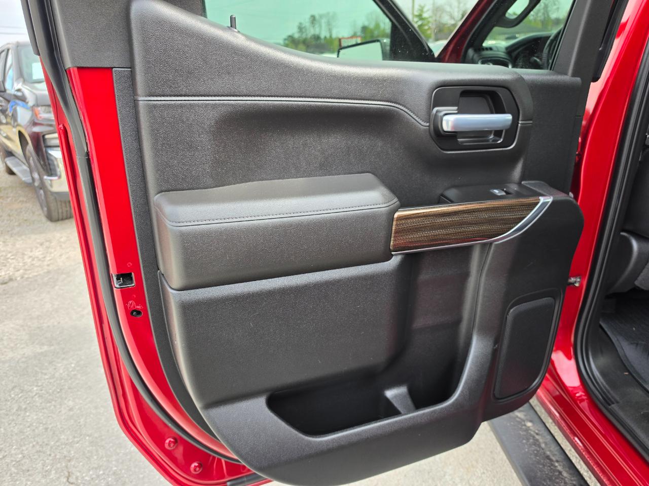 Chevrolet Silverado 1500 4WD Crew Cab 147" LT Trail Boss 2021