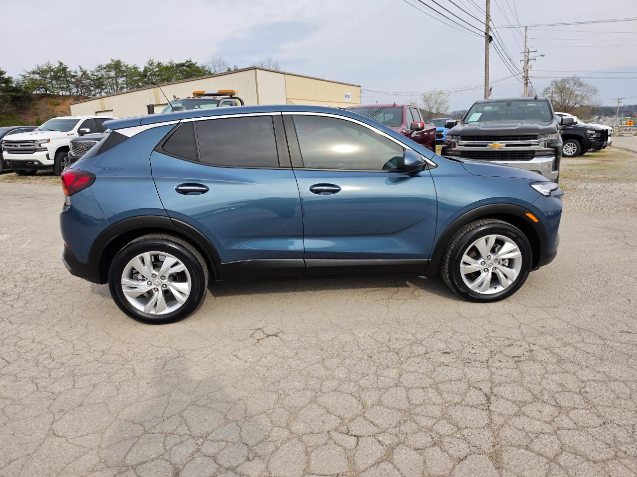 Buick Encore GX FWD 4dr Preferred 2024