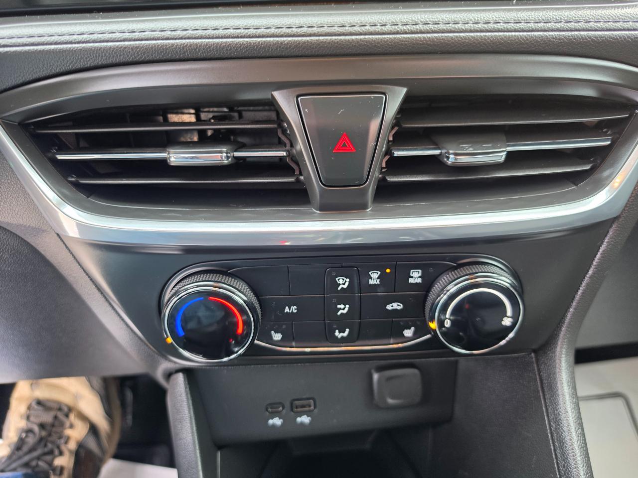 Buick Encore GX FWD 4dr Preferred 2024