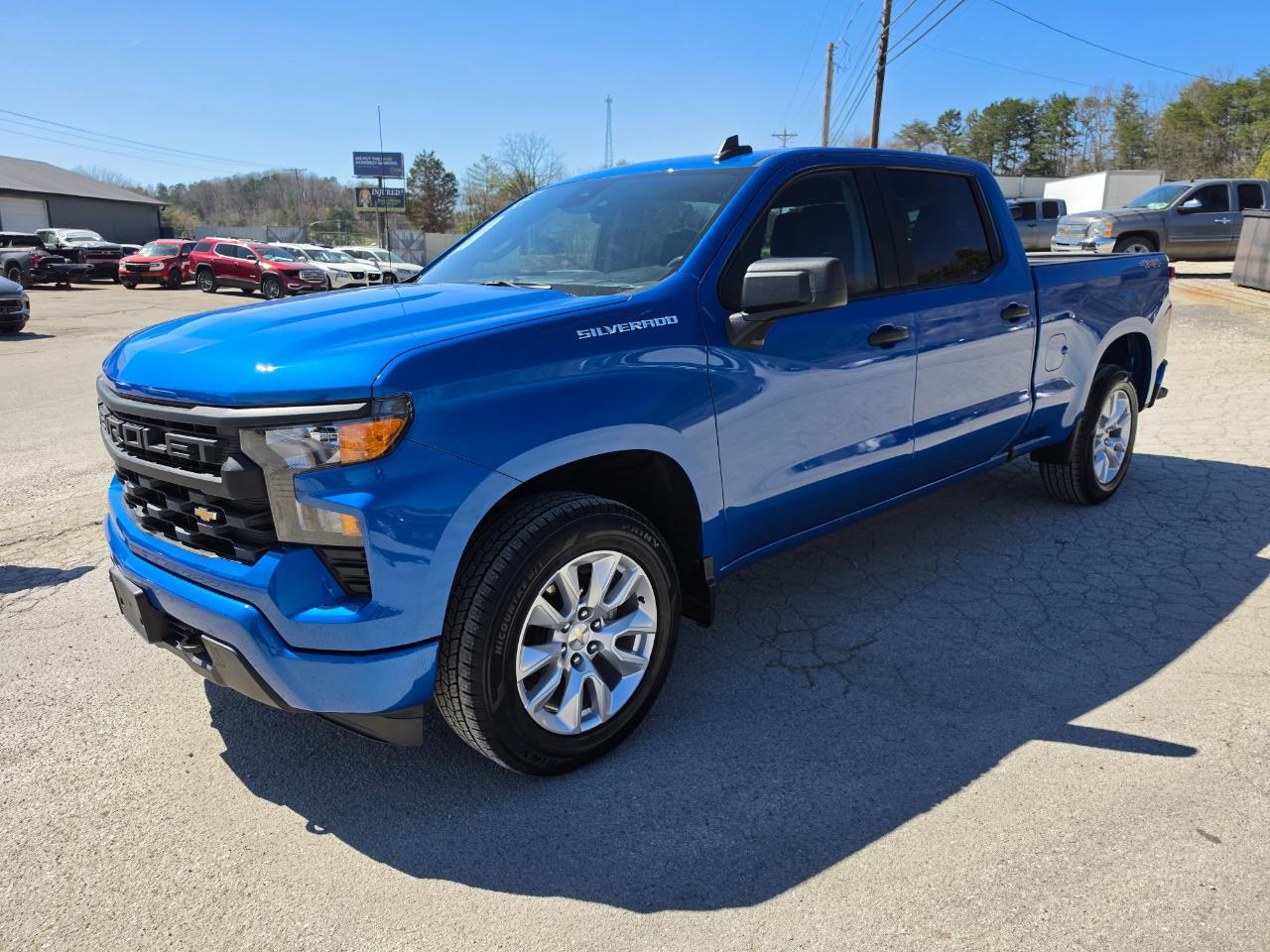 Chevrolet Silverado 1500 4WD Crew Cab 157" Custom 2022