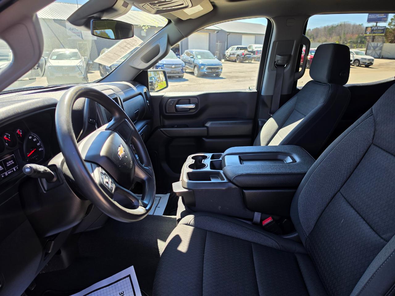 Chevrolet Silverado 1500 4WD Crew Cab 157" Custom 2022